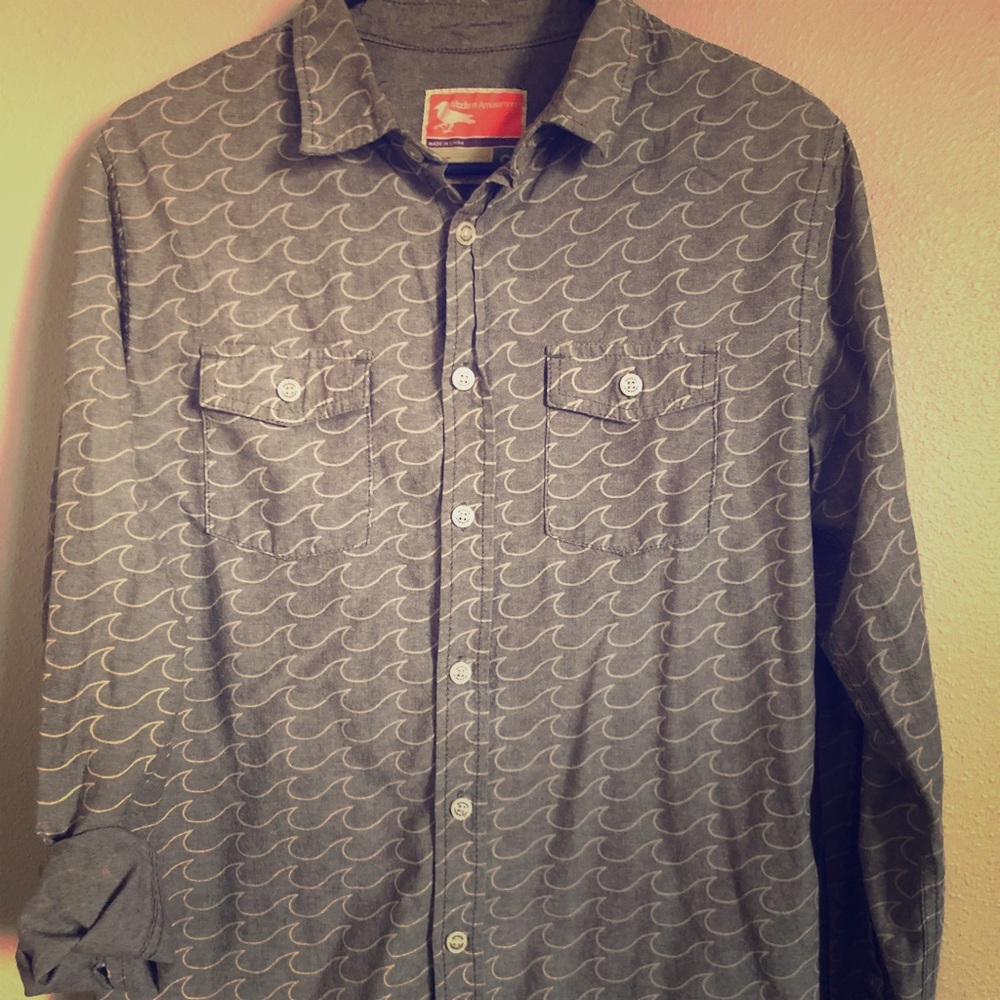 modern amusement - “waves” dress down button up